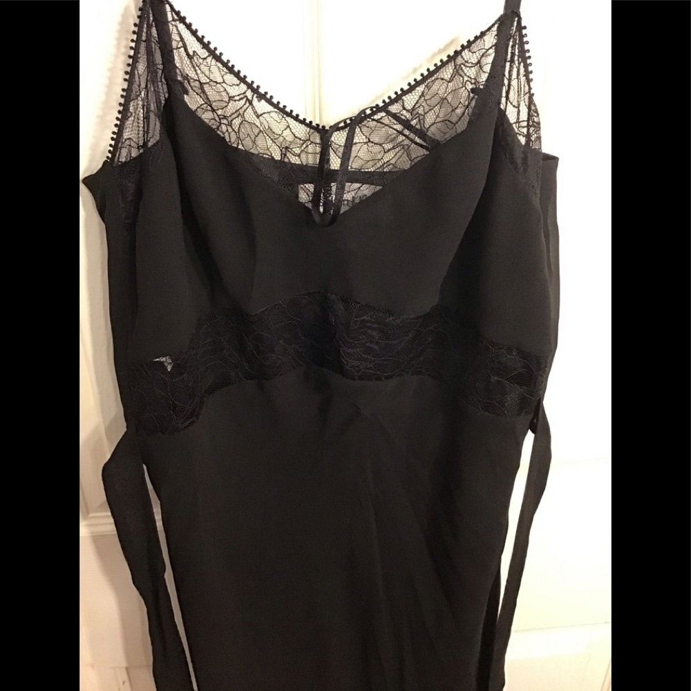 Beautiful Calvin Klein women’s dress.